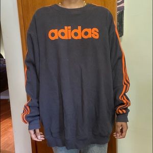 Vintage Adidas Sweatshirt!